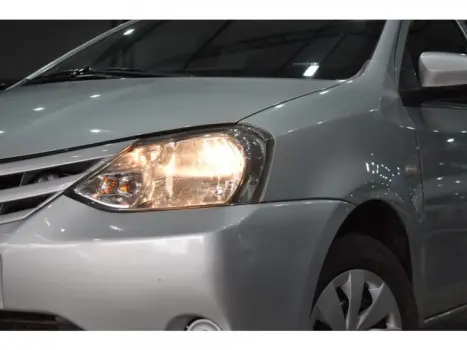 ETIOS HATCH - 1.3 X 16V 4P MANUAL