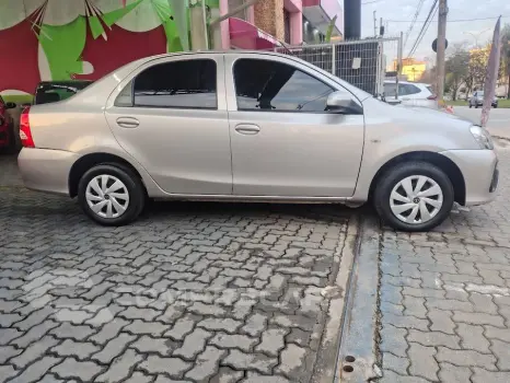 ETIOS 1.5 X SEDAN 16V