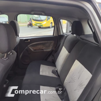 Fiesta TRAIL 1.6 8V Flex 5p