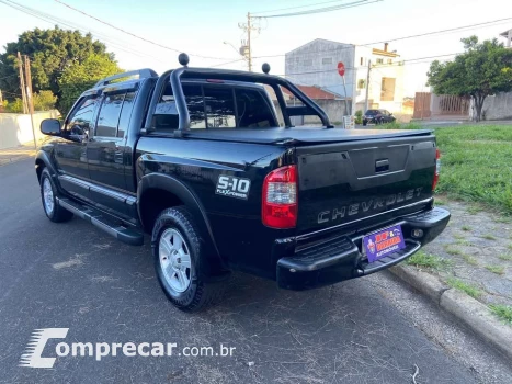 S10 2.4 MPFI 4X2 CD 8V