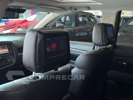 OUTLANDER HPE-S 2.2 Diesel 4x4 Aut.