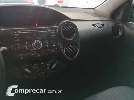 Etios Cross 1.0