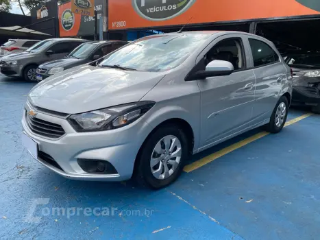 CHEVROLET Onix 4 portas