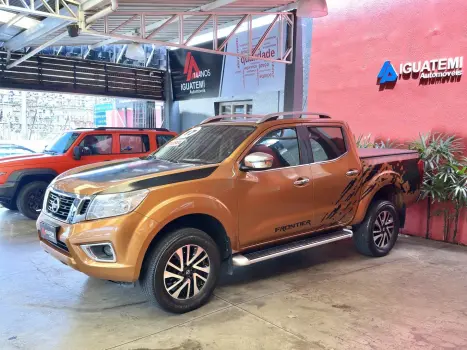 NISSAN FRONTIER 2.3 16V TURBO DIESEL LE CD 4X4 AUTOMÁTICO 4 portas