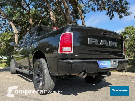 CLASSIC 5.7 V8 GASOLINA LARAMIE NIGHT EDITION CD