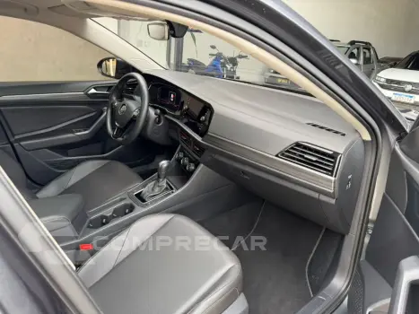 JETTA Comfort. 250 TSI 1.4 Flex 16v Aut.