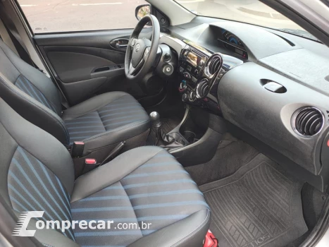 ETIOS 1.5 XS Sedan 16V