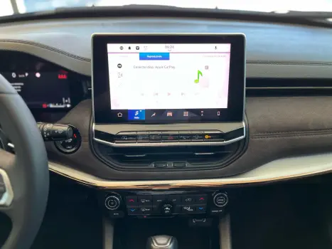 COMMANDER 1.3 T270 TURBO FLEX OVERLAND AT6