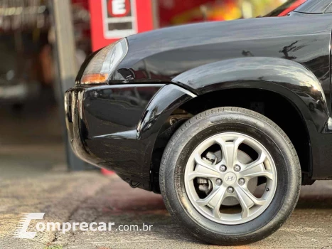 TUCSON 2.0 MPFI GLS 16V 143CV 2WD GASOLINA 4P AUTOMÁTICO