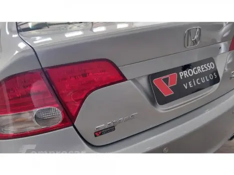 CIVIC - 1.8 EXS 16V 4P AUTOMÁTICO