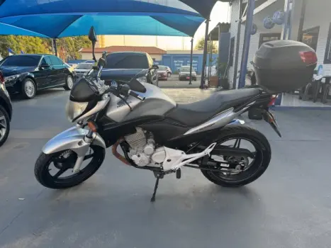 HONDA CB 300R - Street