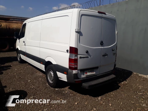 Mercedes-Benz SPRINTER 2.2 311 CDI Furgão Street 14 16V Bi-turbo 4 portas