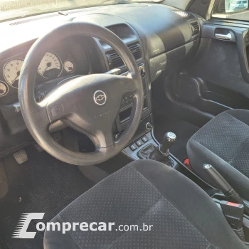 Astra Sed. Advant. 2.0 8V MPFI FlexP. 4p