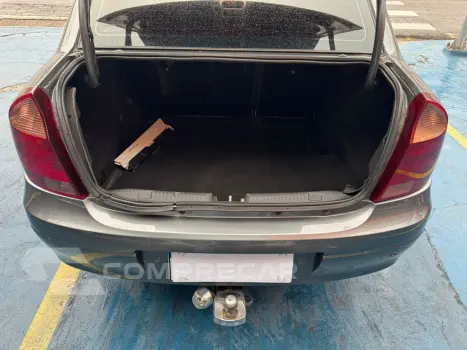 Corsa Sedan