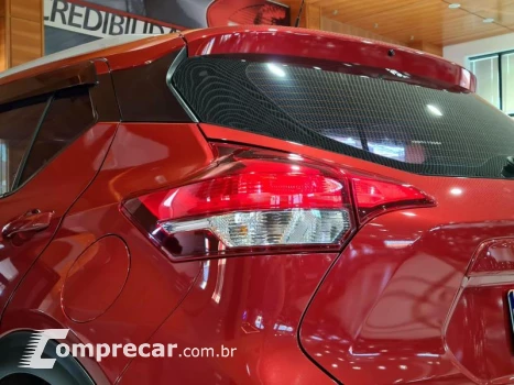 KICKS SV CVT