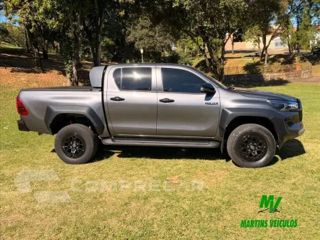 HILUX 2.8 D-4D TURBO DIESEL CD GR-S 4X4 AUTOMÁTICO