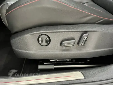 GOLF 2.0 TSI GTI 16V TURBO GASOLINA 4P AUTOMÁTICO