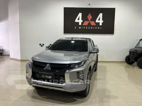 Mitsubishi L200 TRITON 2.4 16V Turbo Sport HPE CD 4X4 4 portas
