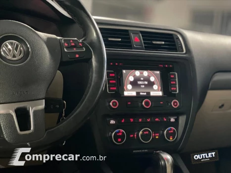 JETTA 2.0 COMFORTLINE FLEX 4P TIPTRONIC