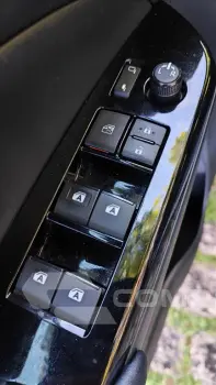 YARIS 1.5 16V FLEX SEDAN XLS CONNECT MULTIDRIVE
