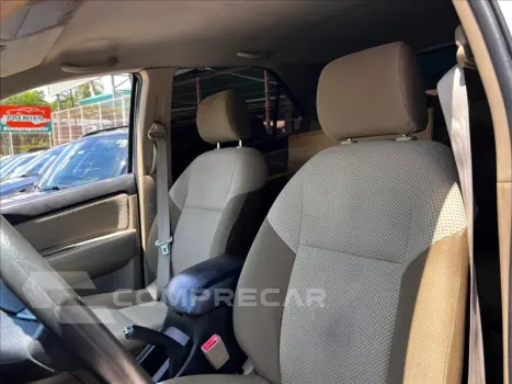 HILUX SW4 2.7 SR 4X2 16V