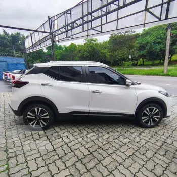 KICKS 1.6 EXCLUSIVE P. TECH CVT