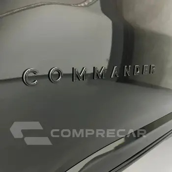 Commander Black Hurricane 2.0 4x4 TB Aut