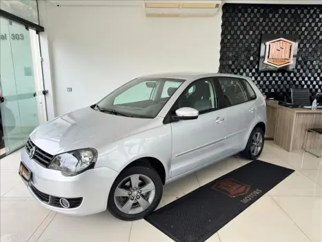 Volkswagen POLO 1.6 MI 8V 4 portas
