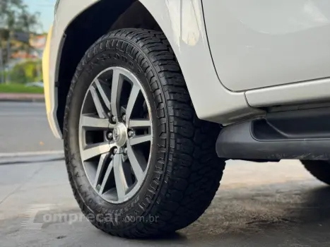 Hilux 2.8 Srv 4X4 Cd 16V Diesel 4P Automático