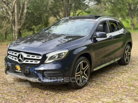 Mercedes-Benz GLA-250 Sport 2.0 TB 16V 4x2  211cv Aut. 4 portas