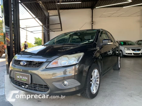 FORD FOCUS 2.0 Sedan 16V 4 portas