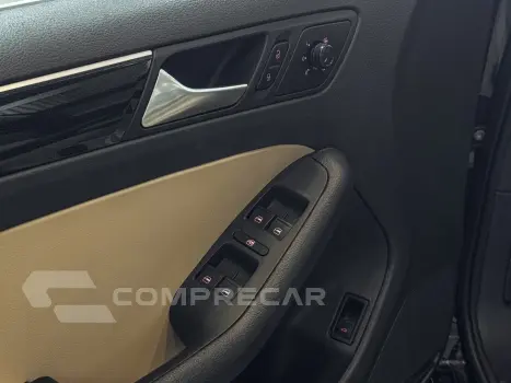 JETTA 2.0 TSI HIGHLINE 211CV GASOLINA 4P TIPTRONIC