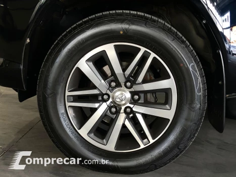 HILUX 2.8 D-4d Turbo CD SRX 4X4