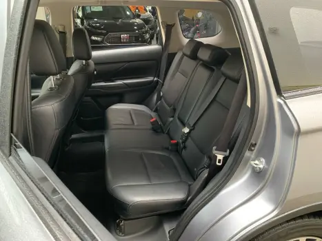 OUTLANDER 2.0 16V 160cv Aut.