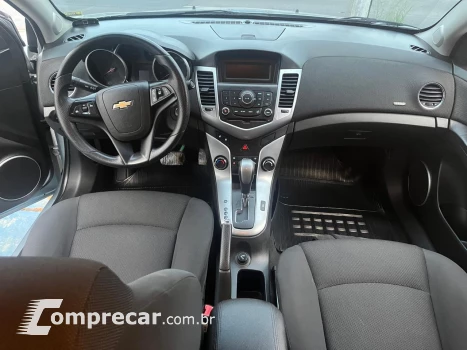 Cruze Sedan