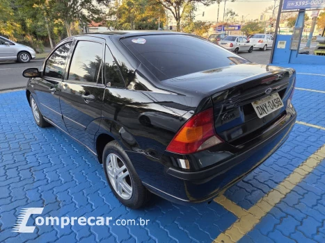 FOCUS 2.0 GLX SEDAN 16V GASOLINA 4P MANUAL