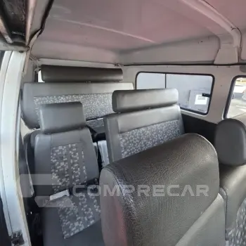 Kombi Lotação 1.6 MPi