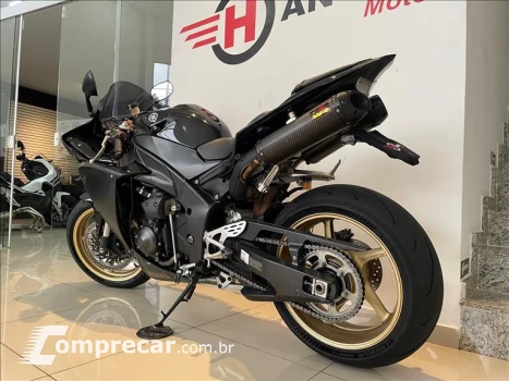 YZF R1
