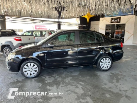 POLO SEDAN - 1.6 MI 8V 4P MANUAL