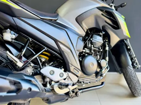 FZ25 250 FAZER FLEX