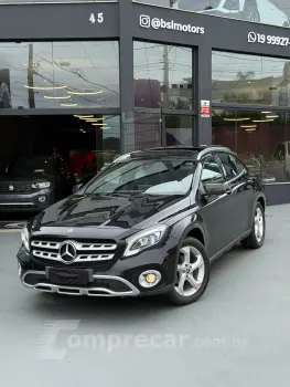 Mercedes-Benz GLA 200 1.6 CGI Enduro 16V Turbo 4 portas