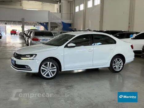 Volkswagen JETTA 2.0 TSI HIGHLINE 211CV GASOLINA 4P TIPTRONIC 4 portas