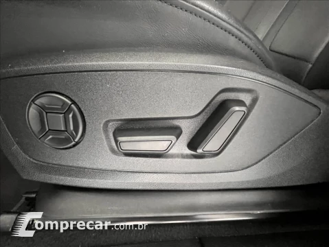 Audi Q3 1.4 35 TFSI GASOLINA PRESTIGE PLUS S TRONIC 4 portas