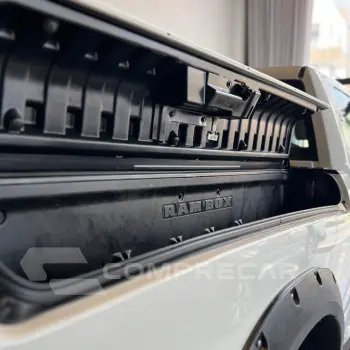 2500 6.7 I6 Turbo Laramie CD 4X4