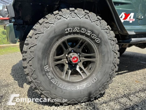 T-4 4x4 2.8 TB Int. Cap. Rígida Diesel