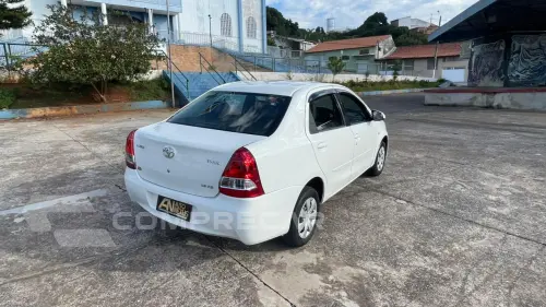 ETIOS 1.5 XS Sedan 16V