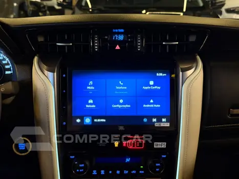 HILUX SW4 2.8 D-4D TURBO DIESEL DIAMOND 7L 4X4 AUTOMÁTICO