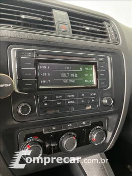 JETTA 2.0 TRENDLINE FLEX 4P TIPTRONIC
