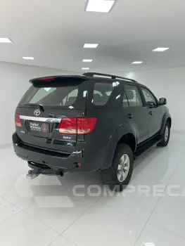 HILUX SW4 2.7 VVT-I SRV 7L 4X4