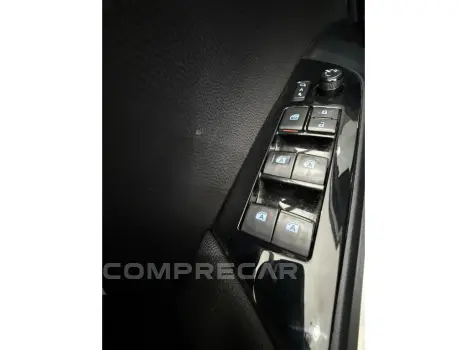 PRIUS 1.8 16V HÍBRIDO 4P AUTOMÁTICO